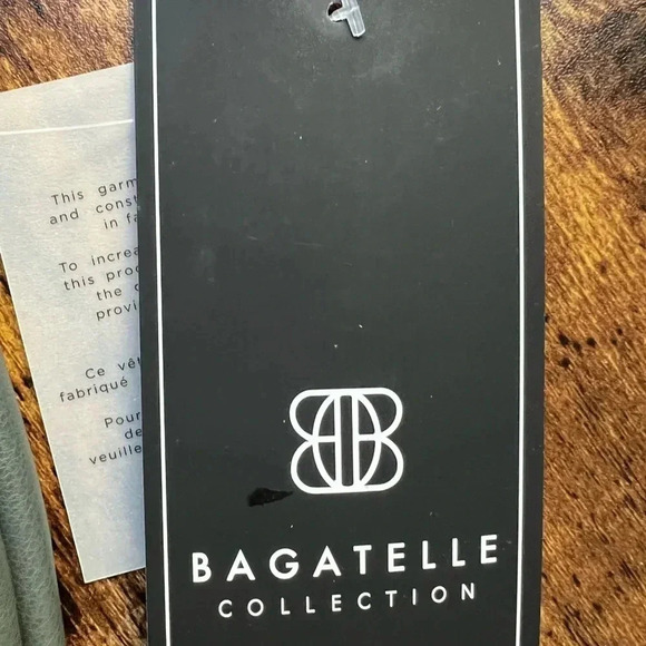 BUNDLE: (1) Bagatelle pleather shorts, (1) Shein tee, (1) wood heart earrings - Picture 6 of 16